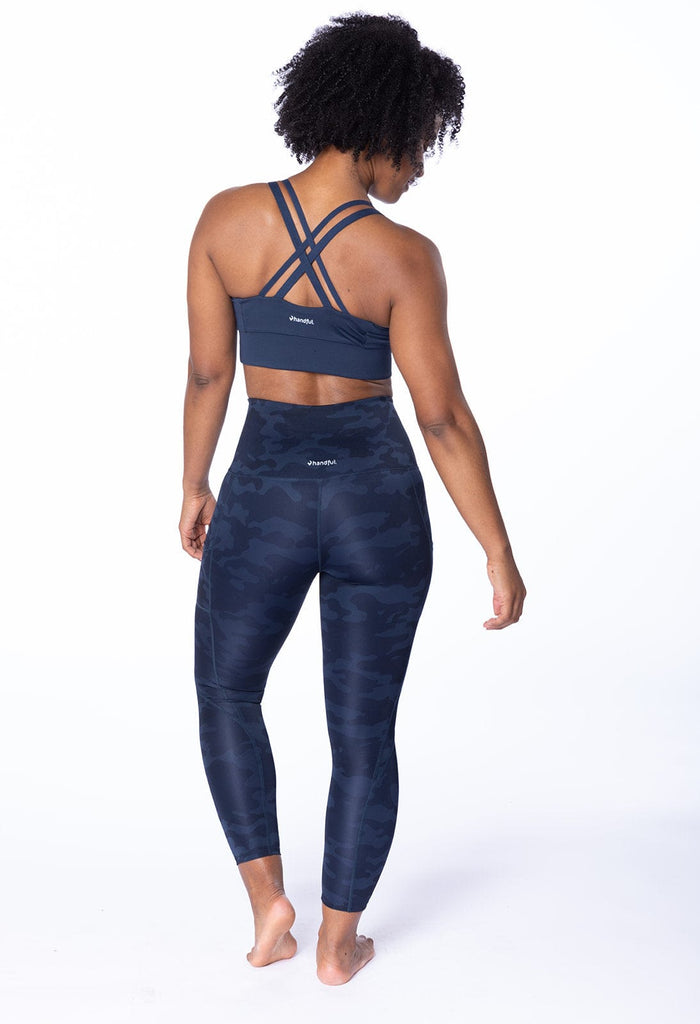 Hi Five Pocketed High-Waist Legging – Looker (Navy/Black Camo)